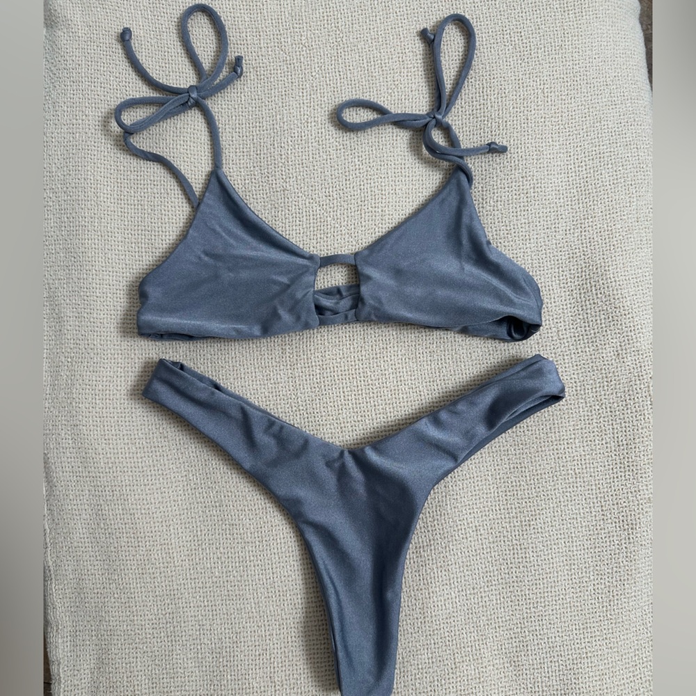 Elegant Silver Women's Bikini Set